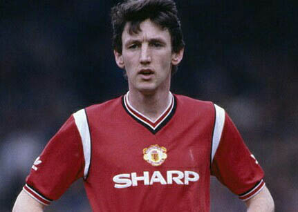 Man Utd Retro | Rever7z tweet media