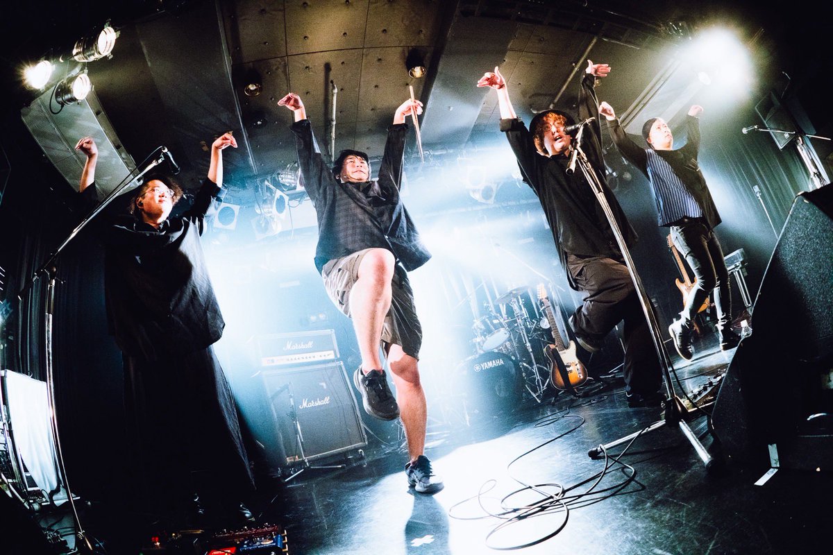 y_and_flamings's tweet photo. FLAMYNGS pre.
- #OverlapTour Final -
#FLAMYNGS
photo by @hiro_57p https://t.co/Edbr9Vfo1O