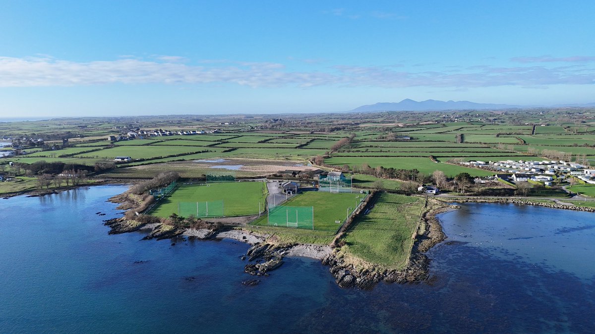 GREENREDLAD's tweet photo. A fine morning for a spin with the drone 🟢🔴 @CillCleithe1901 https://t.co/gGLqLGmfKF
