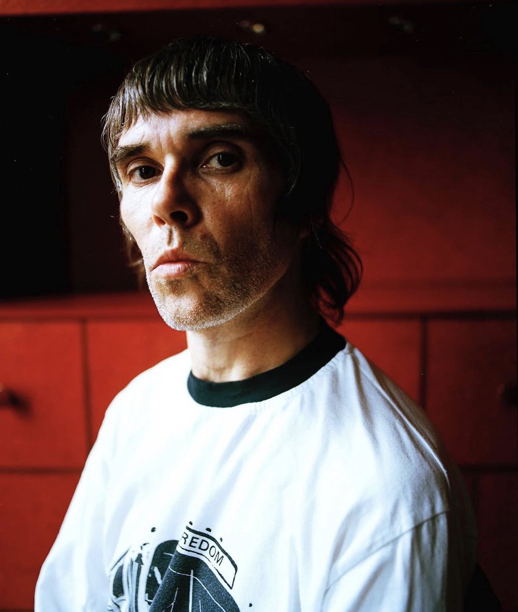 his lips have such a lovely shape ugh all of his features are beautiful &amp; rest together so harmoniously i never know what to look at &amp; appreciate first 🤧