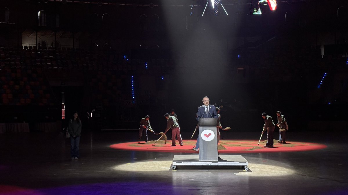 <a href="/giecatalunya/">Giec Tarraconense</a> 💬 El president del Parlament, Josep Rull, reclama omplir la llei d’Educació “amb les mateixes eines i recursos per les escoles concertades” al #200Vedruna