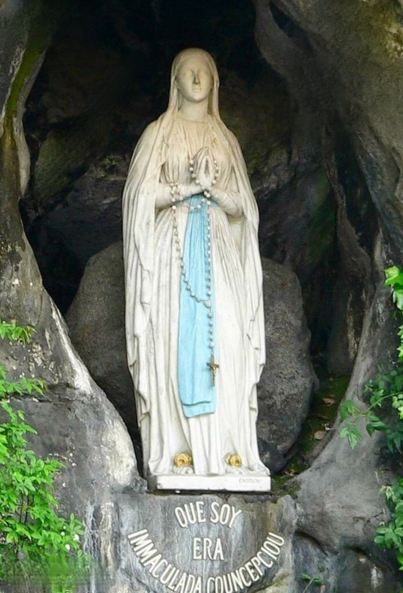 Sono Giulia, 
chiedo preghiere per mia mamma che ha Un polipo maligno all'intestino.
Amen ♥️🙏