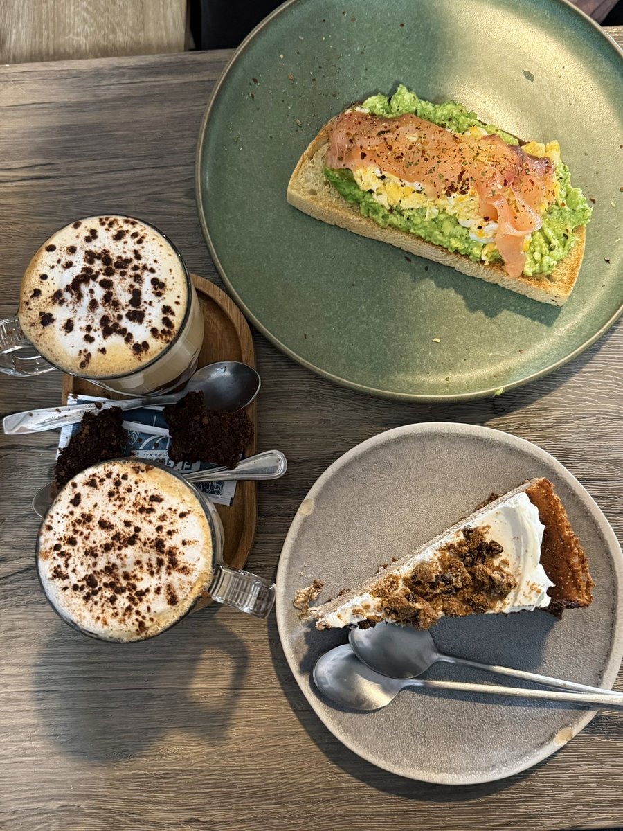 ༺ lawley ☽ ༻ tweet media