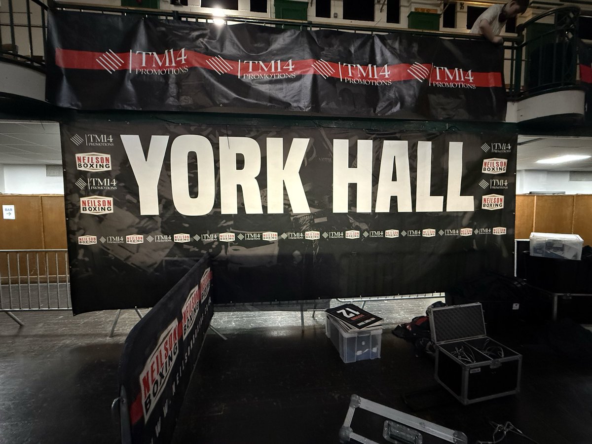 KayOrWho? tweet media