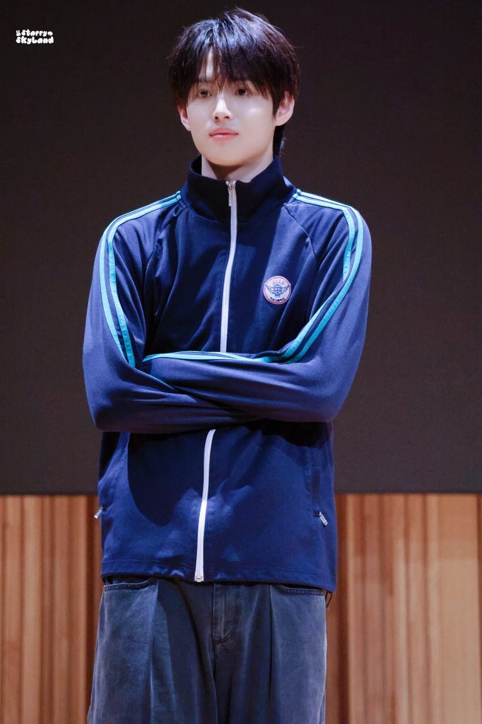 StarryskyLand's tweet photo. 260228 사운드웨이브 팬싸

#IDID #아이딧 
#JANGYONGHOON #장용훈 https://t.co/4m9UITQL6f