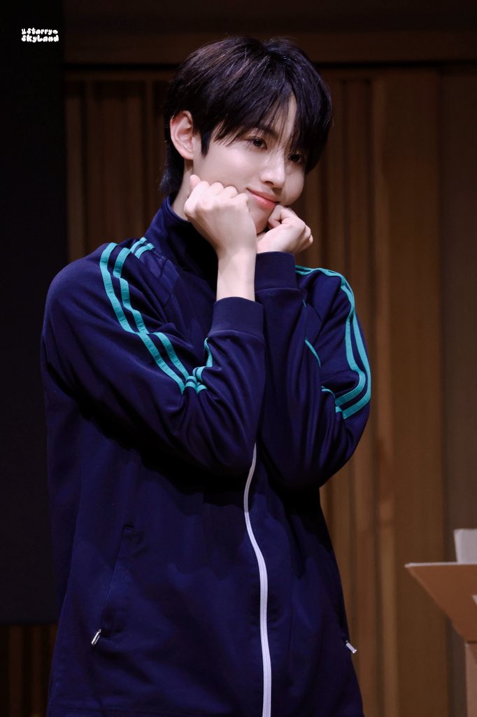 StarryskyLand's tweet photo. 260228 사운드웨이브 팬싸

#IDID #아이딧 
#JANGYONGHOON #장용훈 https://t.co/4m9UITQL6f