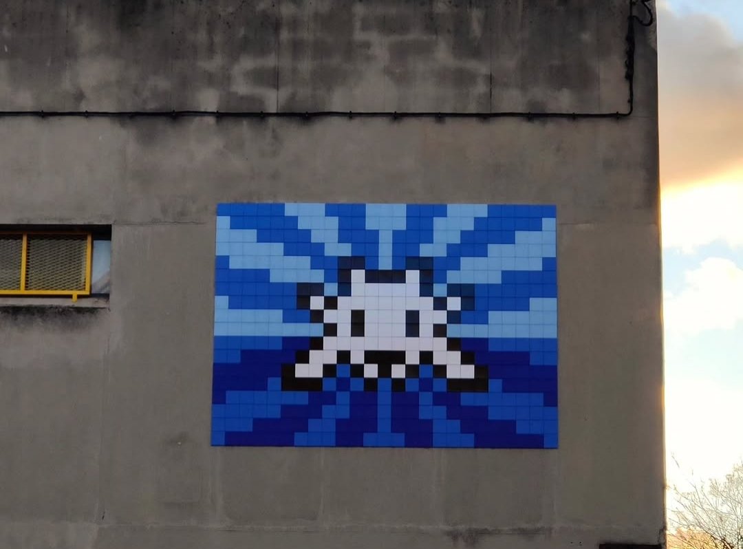 Invader olympien...
"Mars_96", Invader
Cité Radieuse, Marseille
28 janvier 2026
#mathsartist #mathpics #maths #geometrie #geometry #lignes #marseille #vieuxportdemarseille
🔶 RV sur Instagram:
📸🖍️MATHS_ARTIST✏️🎨instagram.com/maths_artist?u…