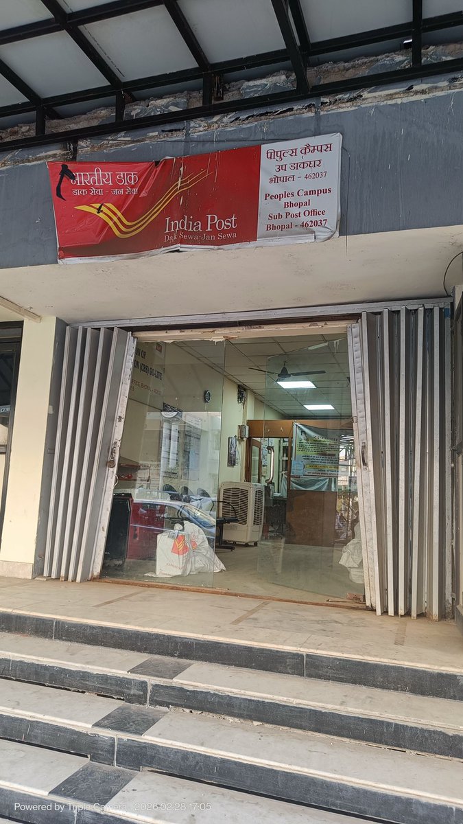 hitroq's tweet photo. @IndiaPostOffice No help at the post office. Delivery man is not picking up phone. https://t.co/tXxJRmiaco