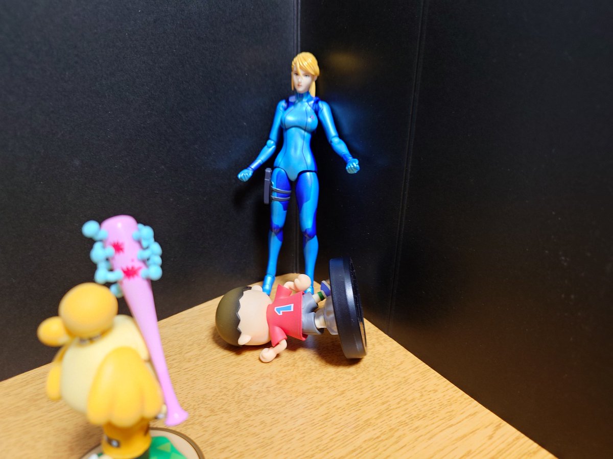 オモ写】 ゼロスーツサムスのfigmaが到着‼️ 猫ちゃんに夢中なあまり