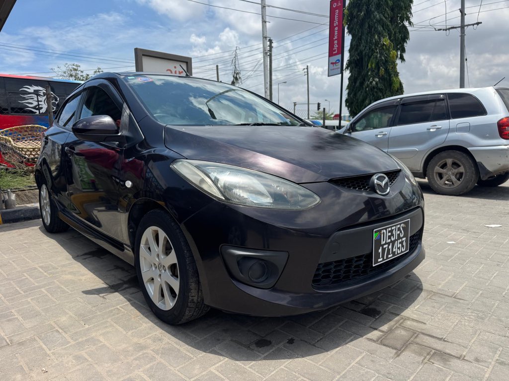 MarekaMalili's tweet photo. Mazda Demio
Year: 2008
Color: Purple
Engine: 1340cc
Fuel: Petrol 
Mileage: 68000
Sports Rims
Price 14m https://t.co/gNxGr8EJza