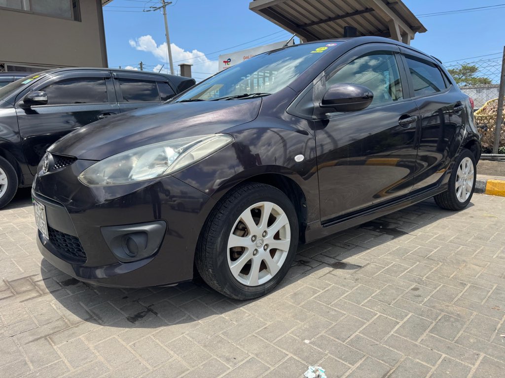 MarekaMalili's tweet photo. Mazda Demio
Year: 2008
Color: Purple
Engine: 1340cc
Fuel: Petrol 
Mileage: 68000
Sports Rims
Price 14m https://t.co/gNxGr8EJza