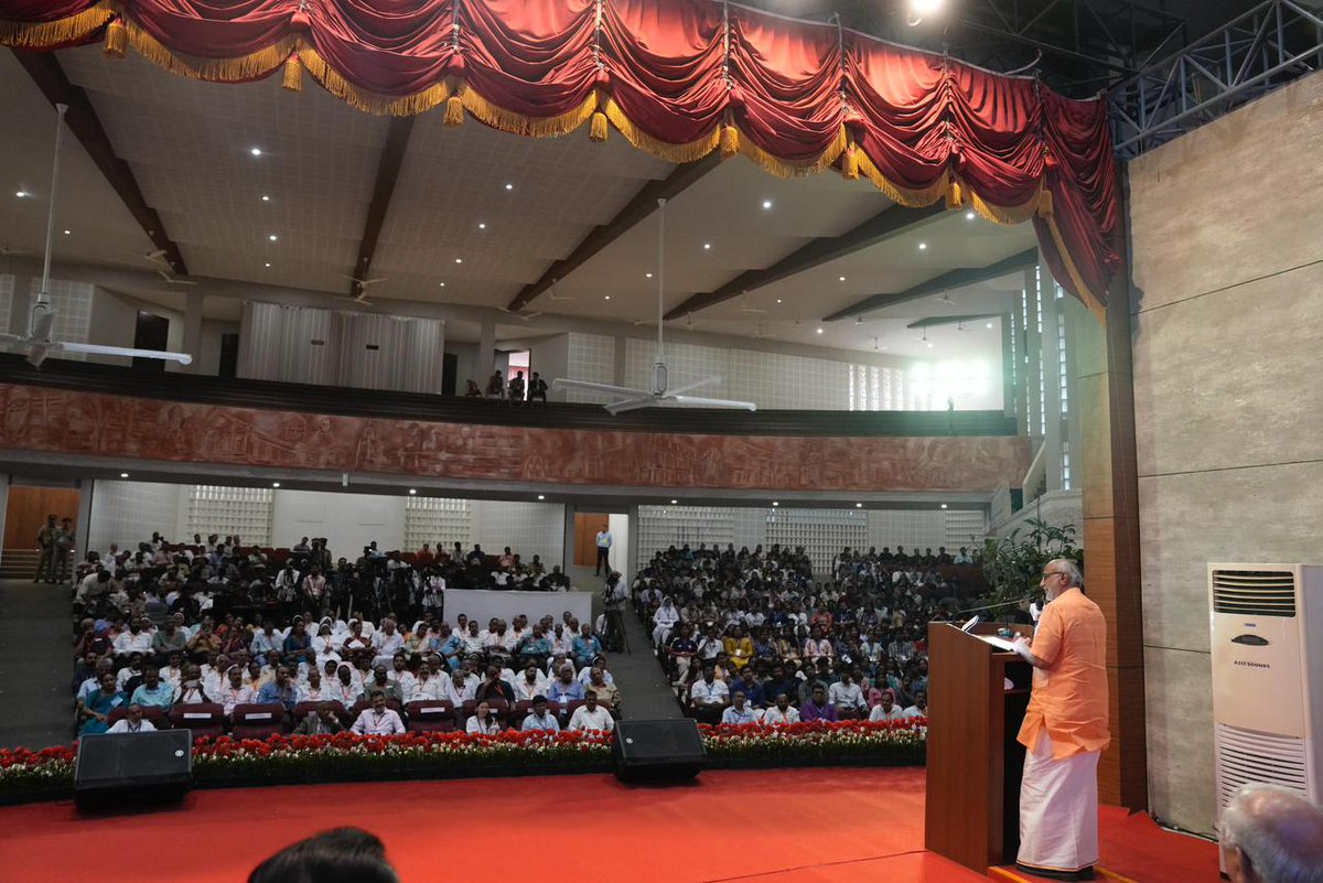 Vice-President Shri C. P. Radhakrishnan graced the Valedictory Function of the Centenary Celebrations of St. Berchmans College in Changanassery, Kerala today.

Describing it as his third visit to the State after assuming office, he termed it a special occasion, noting that