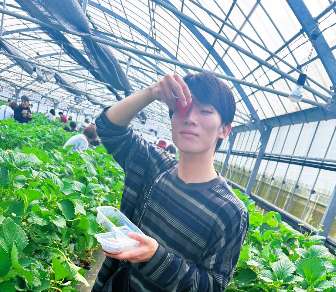 clarynet2018's tweet photo. 沖縄北部の自然を満喫しました🍓⛰️ https://t.co/DnNIOqoVKA