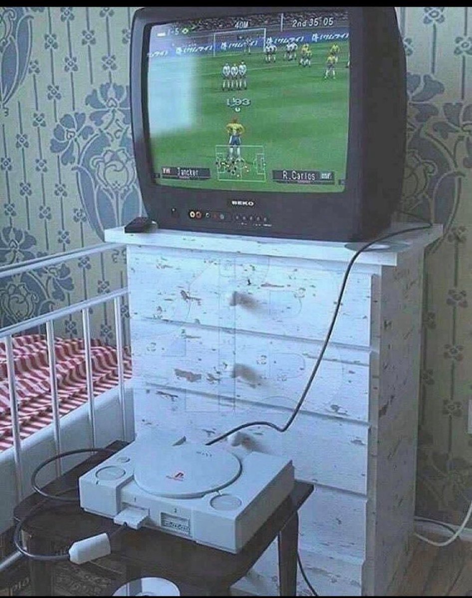 The Extreme Football Enthusiast tweet media