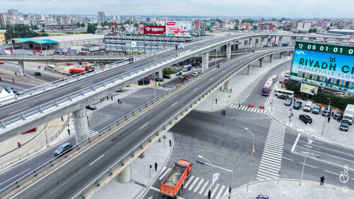 AfricaFirsts's tweet image. This is not San Francisco in U.S, Riyadh in Saudi Arabia, Tehran in Iran, Pyongyang in North Korea, or Abu Dhabi in UAE. 

This is the world-class Solibra Interchange in Abidjan, Ivory Coast (Côte d'Ivoire) 🇨🇮.