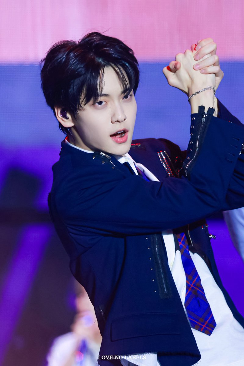 LOVE NO LABELS tweet media