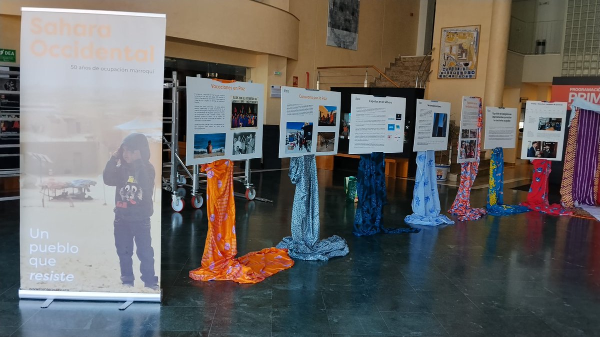 CeroFrontera's tweet photo. El pasado lunes se inauguró  nuestra exposición "Sahara Occidental: 50 años de ocupación marroquí" en el Centro Cultural de la Villa La Rinconada.

Dicha exposición supone un recorrido por medio siglo de historia del pueblo saharaui. 🇪🇭
 https://t.co/B36ssvGIDx https://t.co/098MAdQZFX