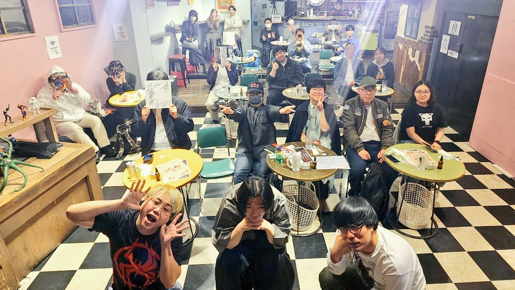 『ディフェンダーズ特集 a.k.a.ジェシカ・ジョーンズ』
ご来場&amp;ご視聴ありがとうございました！ ちょっとオ・ト・ナ😘 な内容でしたね✨ ぜひ #しゃべんじゃーず で感想をお聞かせください！
カットされた🏩なシーンのご希望は柳生さんまで😎
⬇配信購入は3/14 23:59まで📺
loft-prj.co.jp/schedule/lofta…