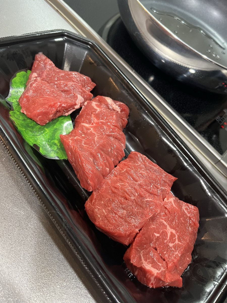 kfyk2's tweet photo. ちょっとサボると　あっちゅー間に
ひと月が過ぎる🙄
スペルマブルマーみたいな名称の補修塗装からのLv.42祝いで２月フィニッシュ

限定のオマケ品トレーは外したネジ入れに使えそうだなぁと思いつつ
フェブラリーお疲れ様でした٩( ᐛ )و https://t.co/7GcmAEiLHt