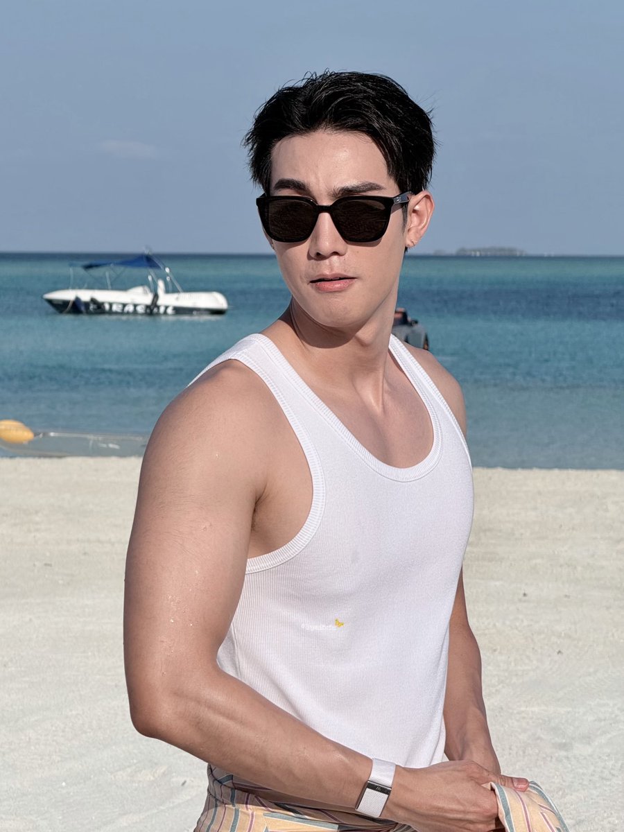 บุ๊คฟังนะ จีบติดยังถ้ายังลำเค็ญของได้ไหม 🔥🫠

#DrAllyxForceinMaldivesDay2
#fforce_  ❤︎