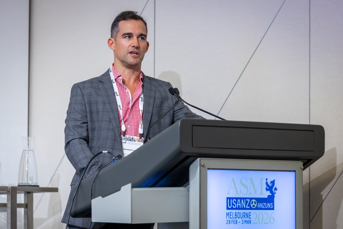 USANZUrology's tweet photo. USANZ Member Giovanni Losco addresses LUTS management, especially minimally invasive surgical techniques for benign prostatic enlargement . This joint @USANZUrology and @ANZUNS_Urology session at #USANZ26 #ANZUNS26 is sponsored by @teleflex. https://t.co/lbsoOj1pkR