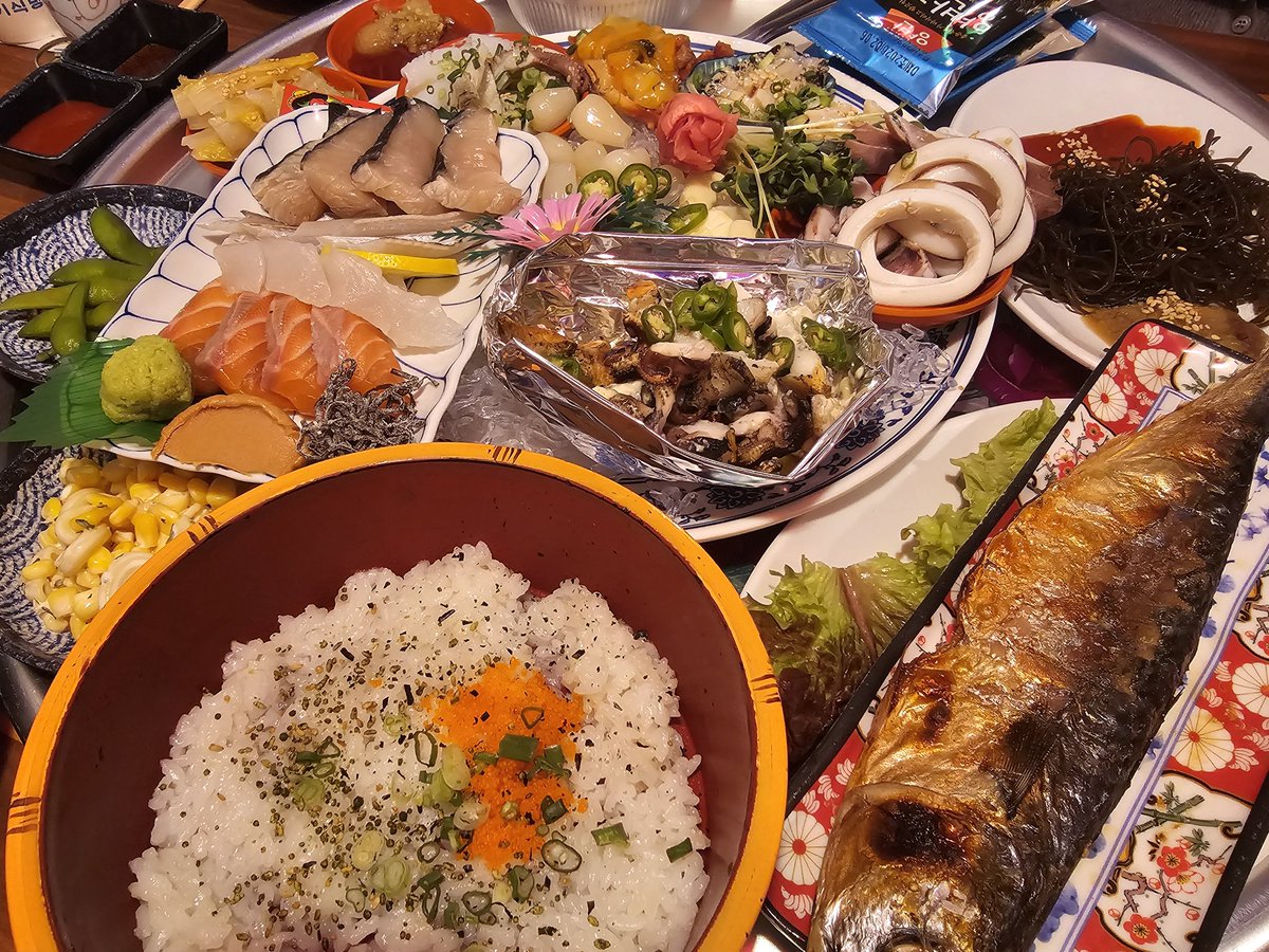 낮술~~ 근데 이제 잡도리를 곁들인 유튜브로 봐!!!! 이난리🥲