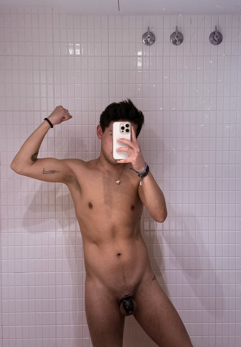 New mini-cage 😈🔐🥵
I feel hot 💦

🔐: <a href="/mrjay_be/">Mrjay.be (5k)</a> 

#chastity #kink #gear