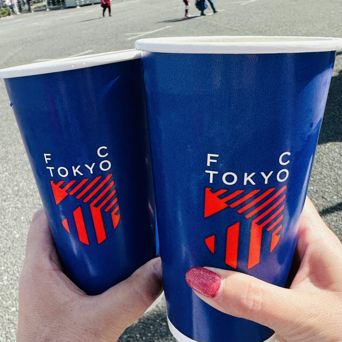 今日は味スタに、未来くんとチコ巨匠のフラッグ見ながら乾杯するために行ったんだ、うん、きっとそう