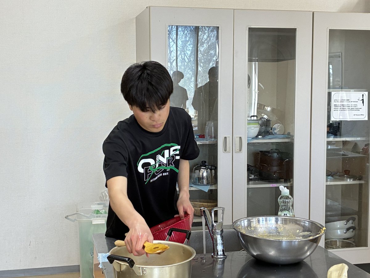 毎年、APU合宿でサポートしてくださっている梶原さんからお肉の差し入れをいただきました‼︎
ありがとうございます🙇‍♂️

4日間、食事のサポートをしてくださりありがとうございました‼︎
管理栄養士さんと一緒にごはんを作り、食について学ぶ場になりました！
本当にありがとうございました😊