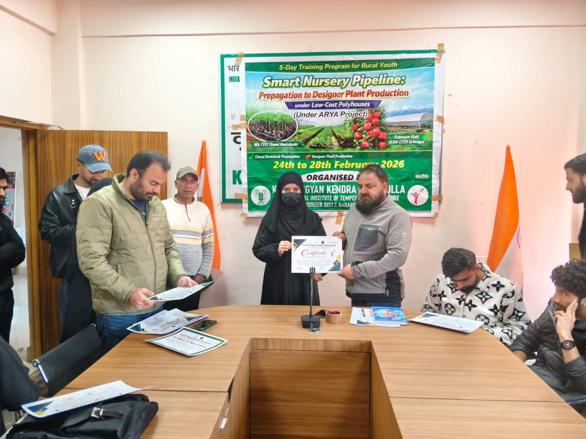 ICARKVKBARAMULA's tweet photo. Five-Day ARYA Training Programme on “Smart Nursery Pipeline: Propagation to Designer Plant Production under Low-Cost Polyhouses” under the ARYA (Attracting and Retaining Youth in Agriculture) Project from 24th to 28th February 2026
@atari1icar @icarindia @AgriGoI @ChouhanShivraj https://t.co/zgLxlMqPZd