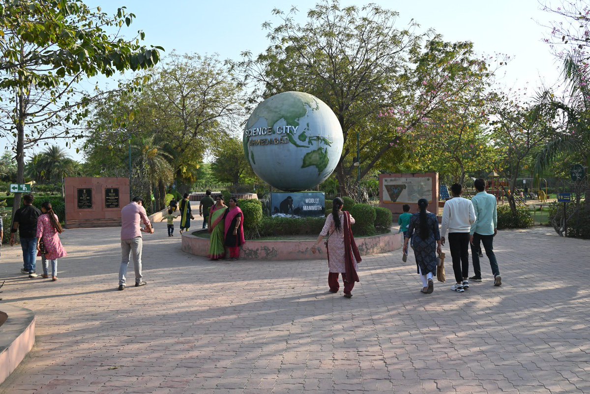 Gujarat Science City tweet media