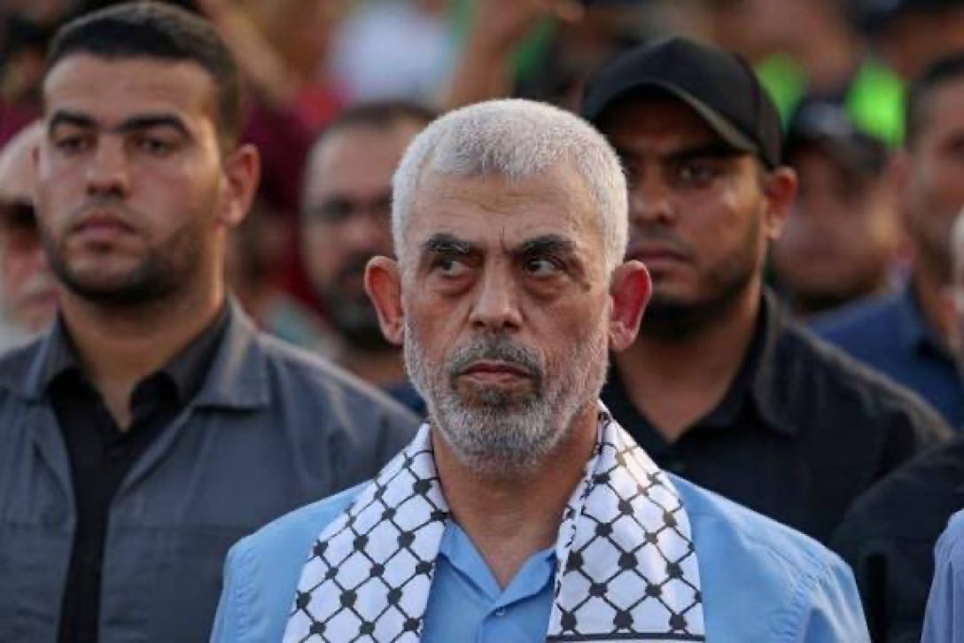guia_marcos's tweet photo. Um grande estratega.

O homem cuja decisão de lançar o ataque a Israel em 7 de outubro, levou à destruição de Gaza, à destruição do Hezbollah, à queda de Assad e agora talvez à queda do regime iraniano. https://t.co/ILV35j0s3g