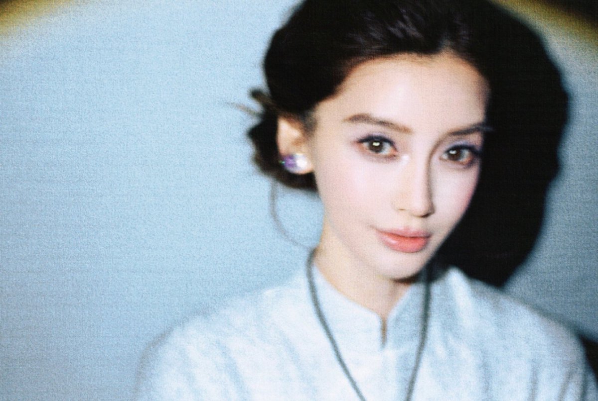 cdrama_update's tweet image. #Angelababy’s studio shares new pics for her birthday 

More -  weibo.com/2626304873/527…

#YangYing #杨颖