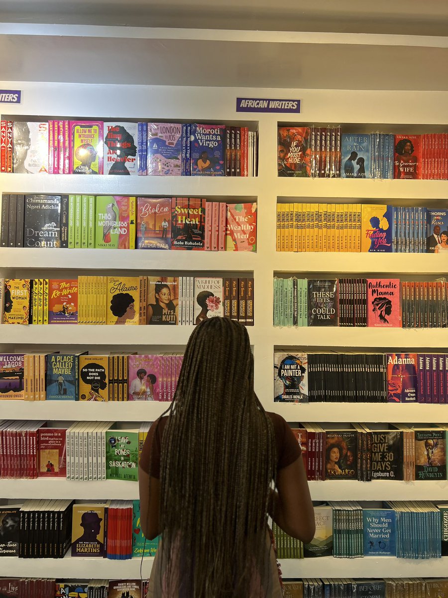 ReadersHub Bookstore🇬🇭 tweet media