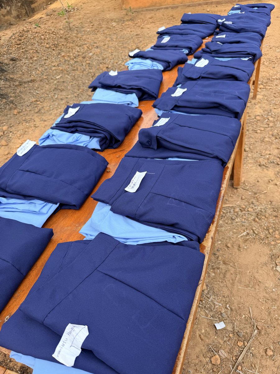 JenebaProject's tweet photo. Uniform Day at the Sengbe Pieh Academy. The older girls will hand uniforms to the new cohort. We thank Professor Kate Graney and her “Philosophy and Practices of Peace and Nonviolence” class at Skidmore College for their funding to provide school materials to the new girls. https://t.co/oVzdLfOpA2