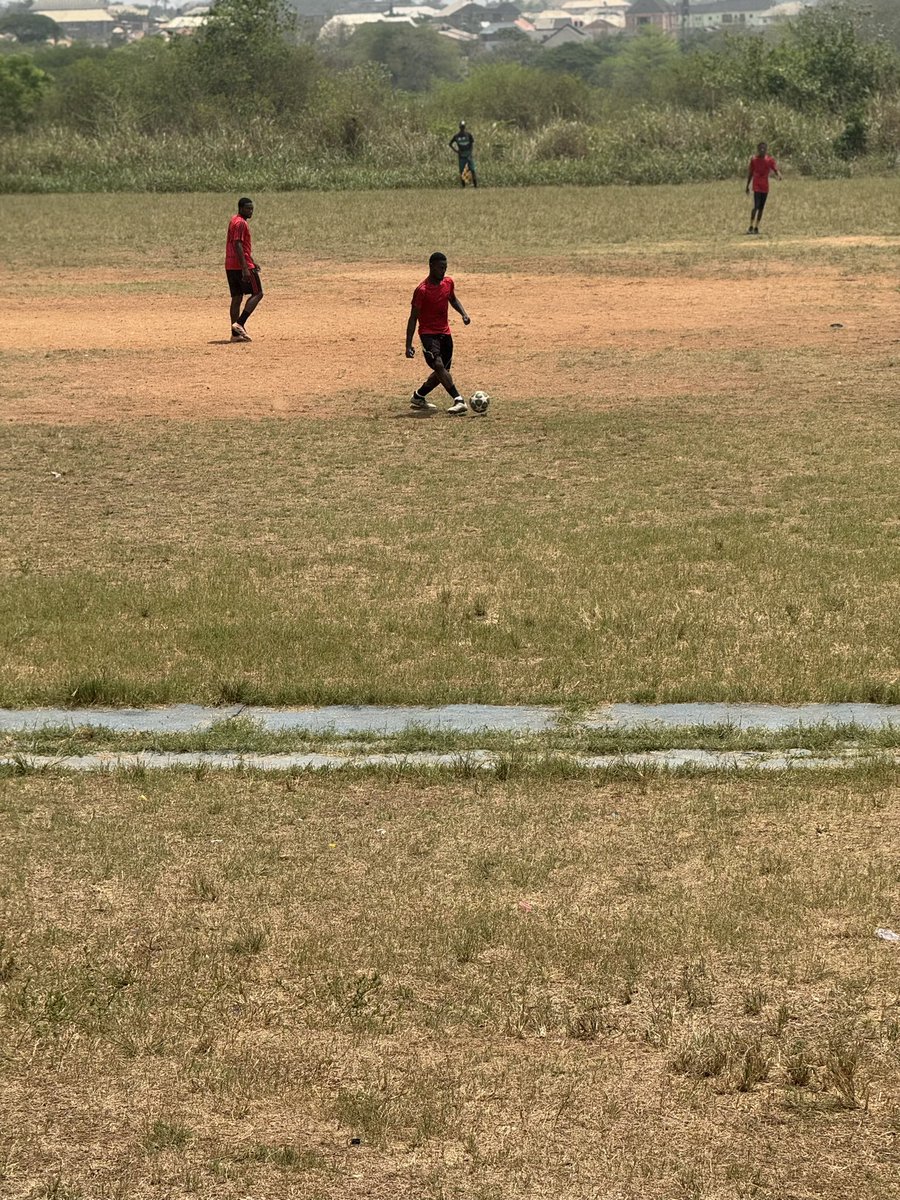 TITAN_SFC's tweet photo. What a player! https://t.co/qIgmQnSGQD