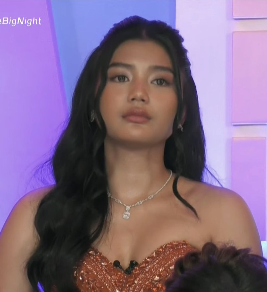 grabeng face card yan????? she looks ethereal 😭

PRINCESS BORN CROWNED
#PBBCollab20TheBigNight