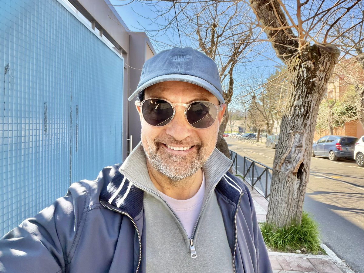 nachoramosc's tweet image. Mañana en azul. #Madrid  #Azul