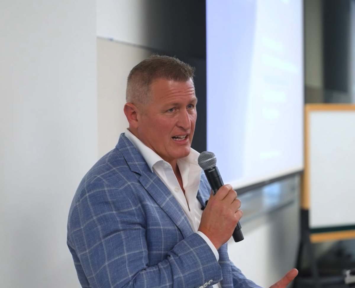 Why Small Cap Companies Are Turning to Tokenization Over IPOs

An Investment banking RWA lightbulb moment:

Watch now to understand the move from Wall Street to blockchain . . . how tokenization is opening new doors for companies and investors alike

youtu.be/N4d9dtyjXas?si…