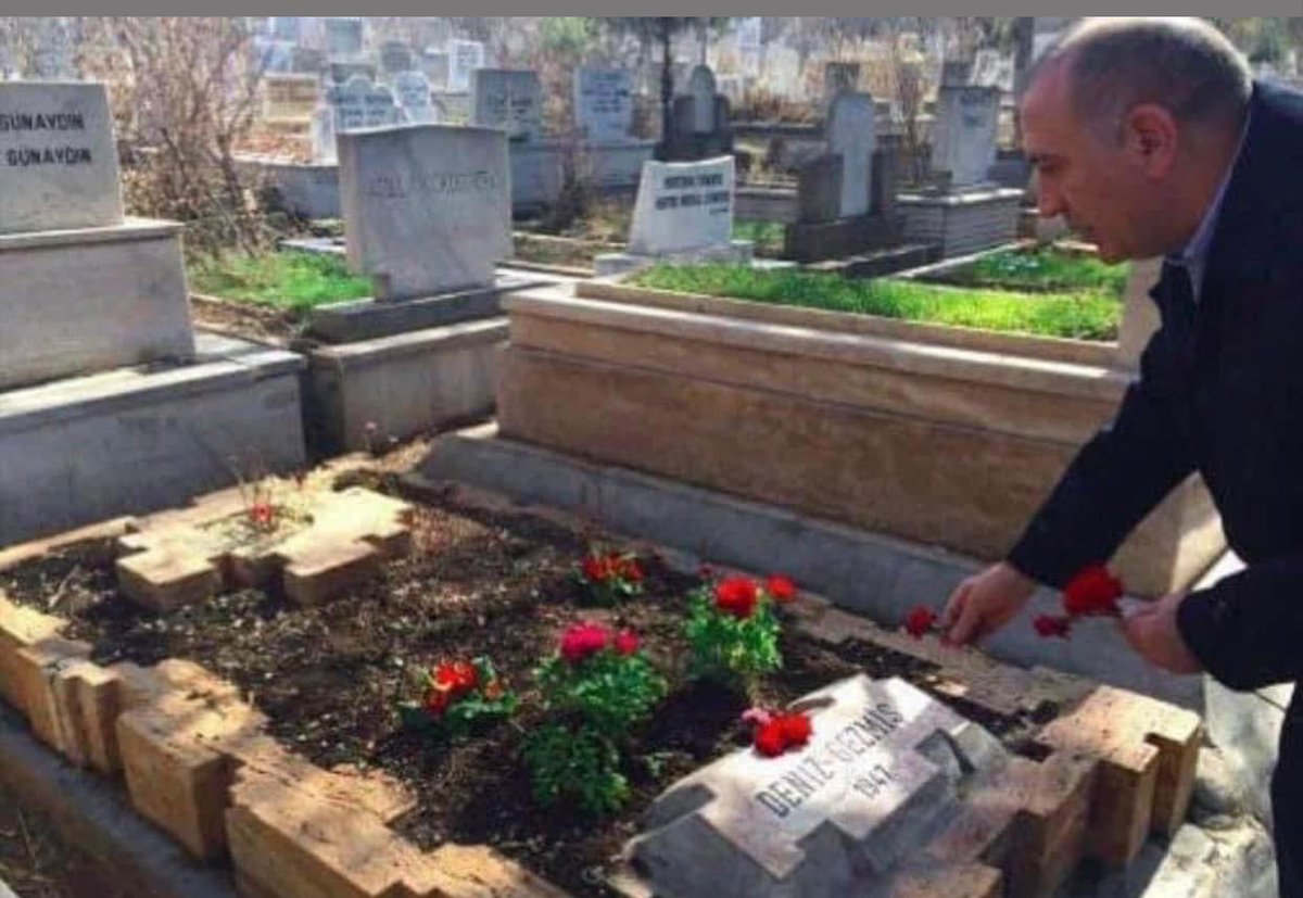 Gürsel Tekin tweet media