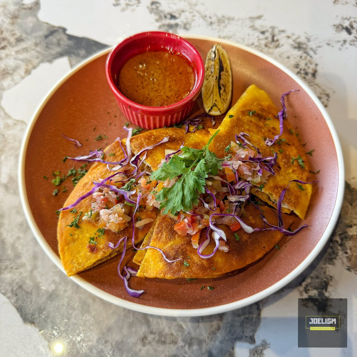 Modern Filipino Cafe with a Twist in Baliwag, Bulacan

WATCH HERE 🎥: youtu.be/A9RIQvase3c