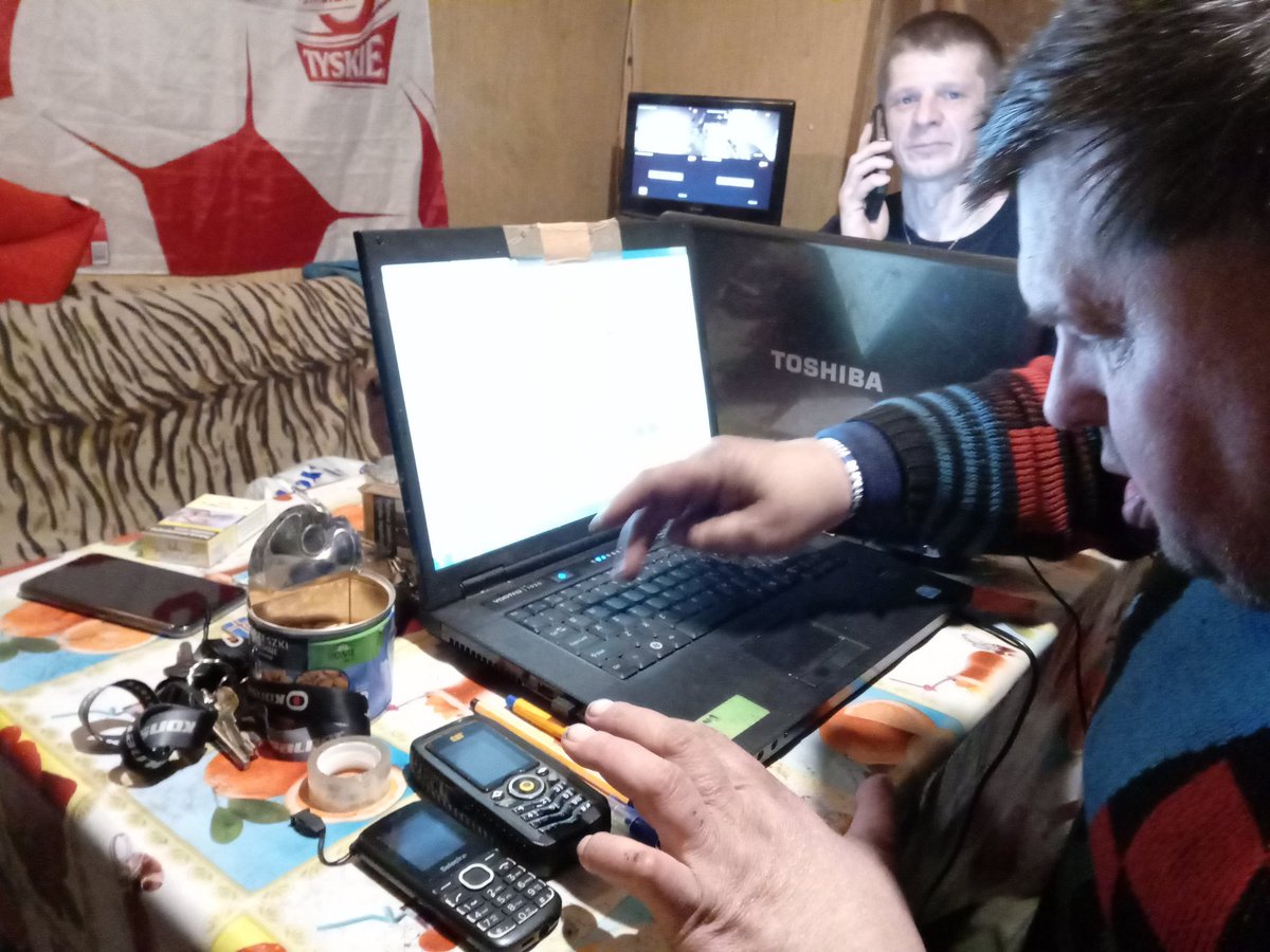 Berniaki tweet media