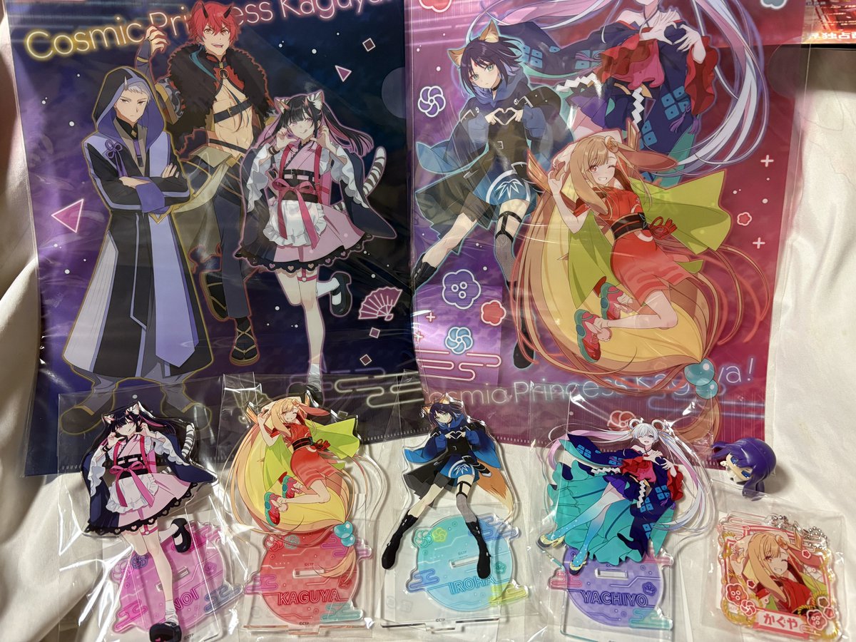 本日の購入品 ・アクリルスタンド かぐや、彩葉、ヤチヨ、乃依
