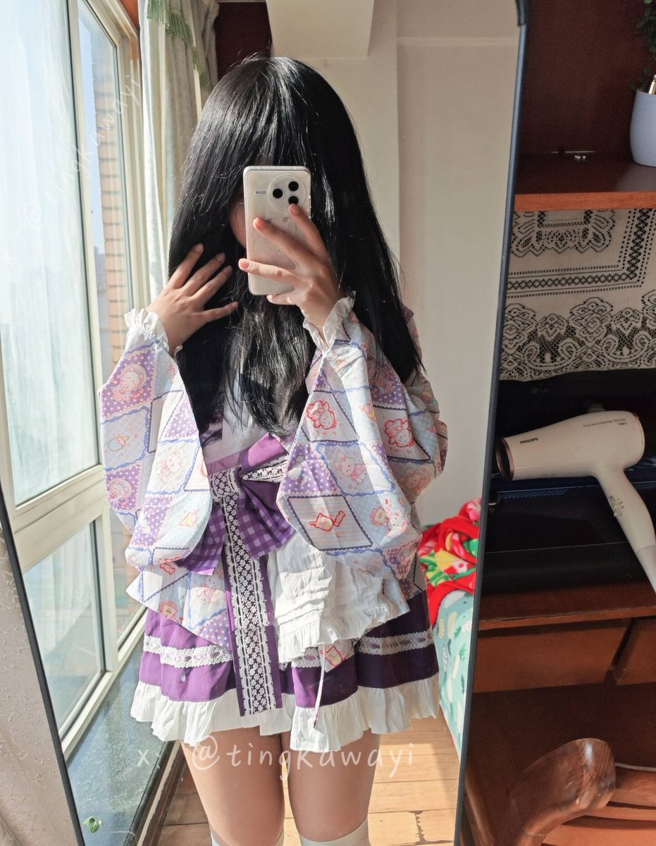 tingkawayi's tweet photo. 笑死hh有人给我发腹肌照片问我宝宝约吗，然后光速给我拉黑了，我开始还以为他号没了，估计是细细品鉴我的推文时候看见我的牛至了😣真是的，小南梁怎么你了（其实这个照片也能看见，看你的眼力了QAQ） https://t.co/sDRkesgT1t