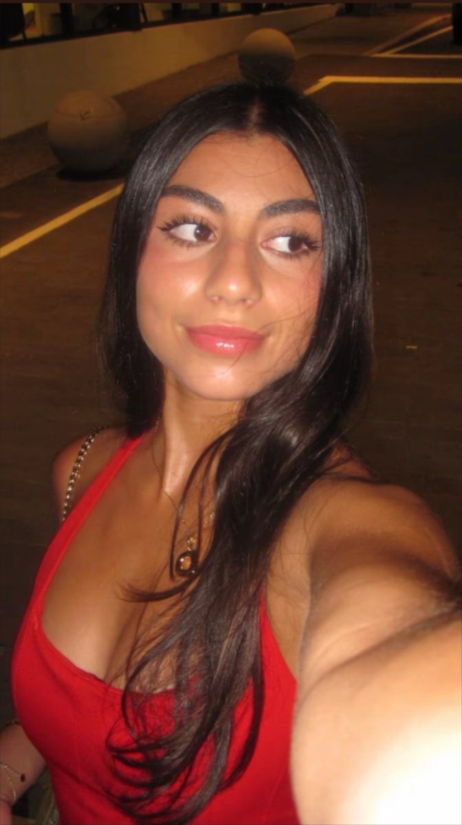 Daniela tweet media