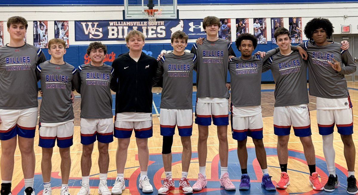 SouthBuckets's tweet photo. Our sectional run ends in the A1 Semifinals at Buffalo State. THANK YOU to our Senior Class. A tremendous group of young men who have left the program in a better place. #SOUTHMADE #TOGETHER https://t.co/R5kSC0k5q4