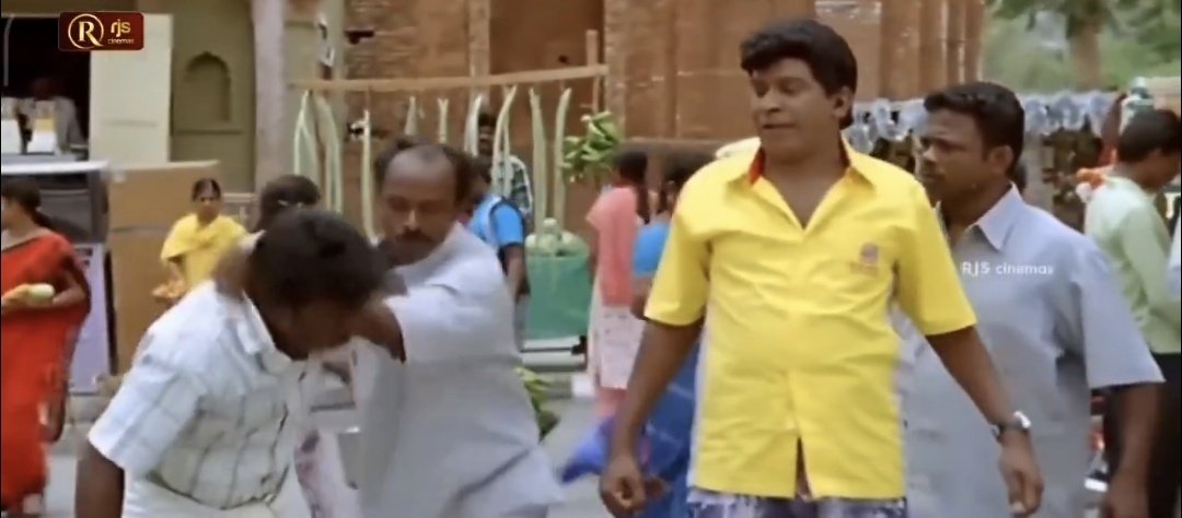 செய்தி~  அறிவாலயத்தில் திருட முயன்றவன் மாட்டிக்கொண்டான். தொண்டர்கள் அடி.

பொம்மை~ விடு விடு அவன, நம்ப ஆளுதான், பயிற்சில ஈடுபட்ருக்கான்...