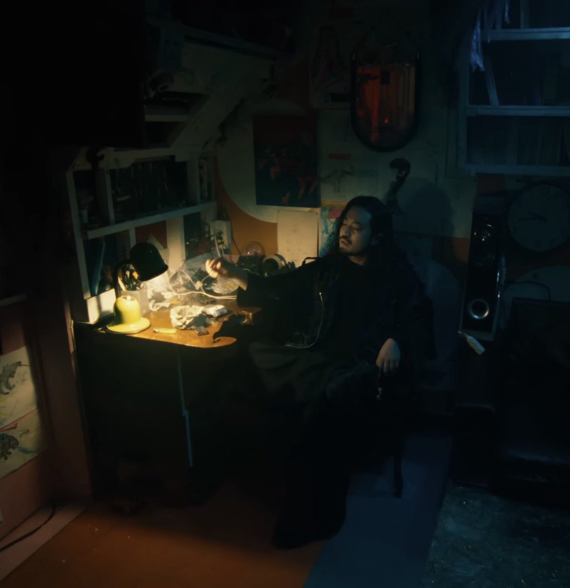 高校の同級生が運営しているオフラインサロン・ノーウェアで自分を撮ったので、5年ぶりぐらいにプロフィールを更新。

creepy nutsのMVでR指定とDJ松永が撮影した場所で撮影。高校の同級生が作った場所でcreepyが MV撮ってるのが、凄すぎる話
#新しいプロフィール画像