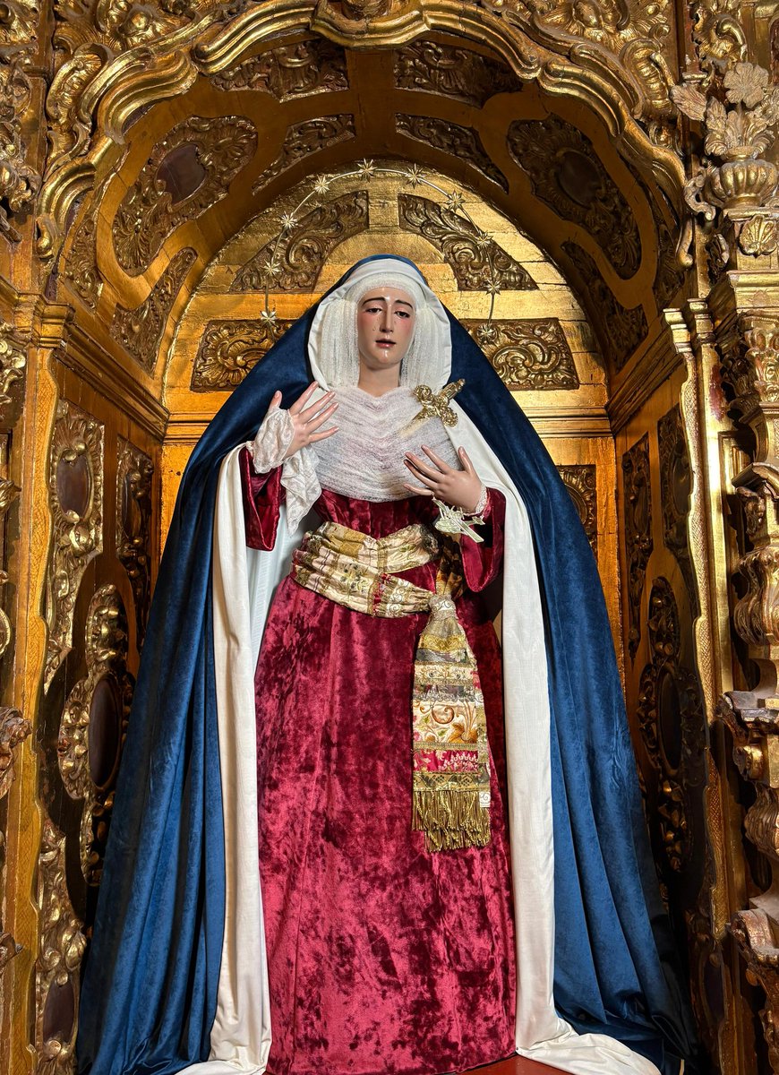 elllamadorcsr's tweet photo. La Virgen de Loreto @hdadtres_caidas https://t.co/kvr1JHRRNd