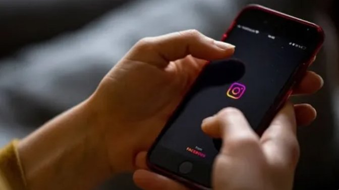 Meta to launch parental alerts for harmful teen searches on Instagram

🗞️ Stay Ahead, read the full story here -
dailytech.ng/2026/02/27/met…